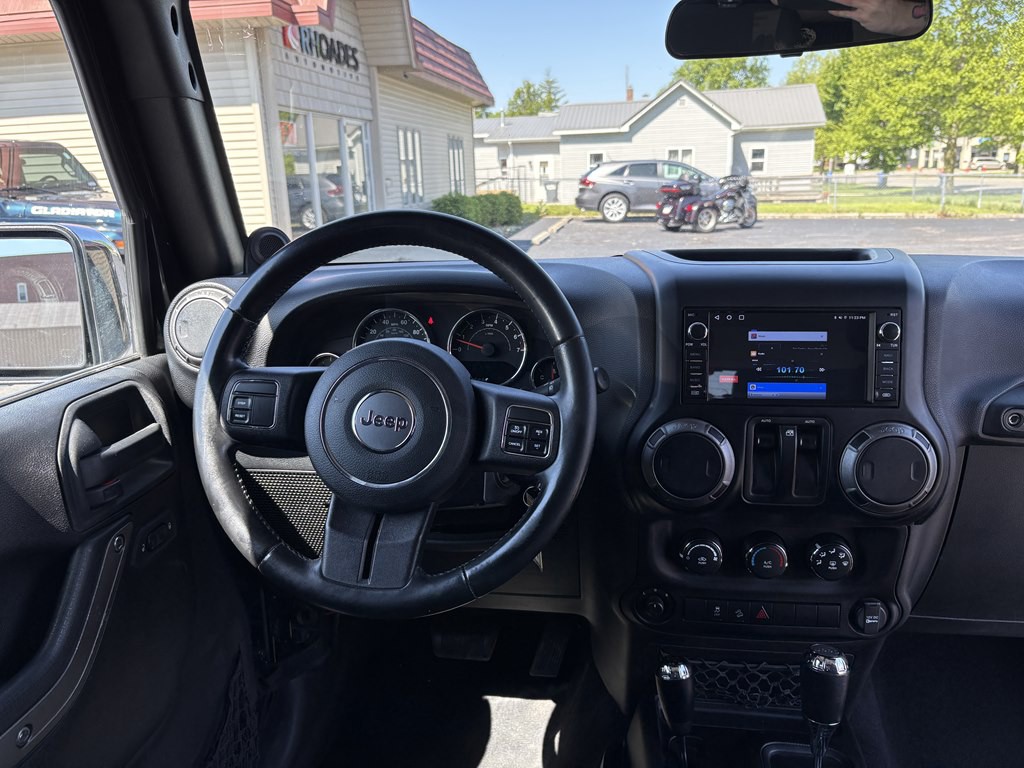 2012 Jeep Wrangler Image 26