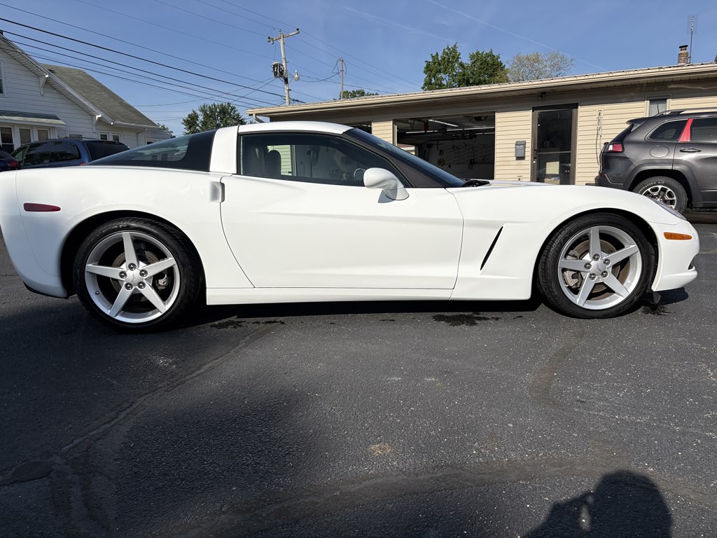 2005 Chevrolet Corvette Image 6