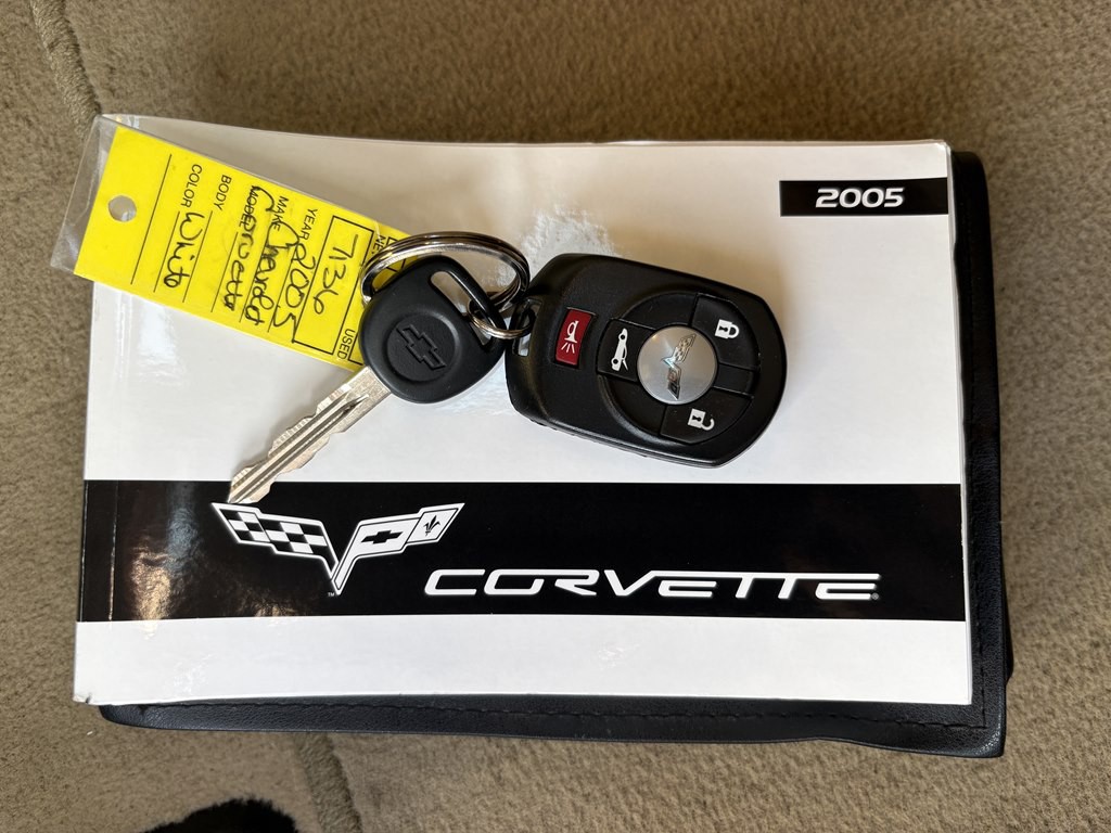 2005 Chevrolet Corvette Image 25