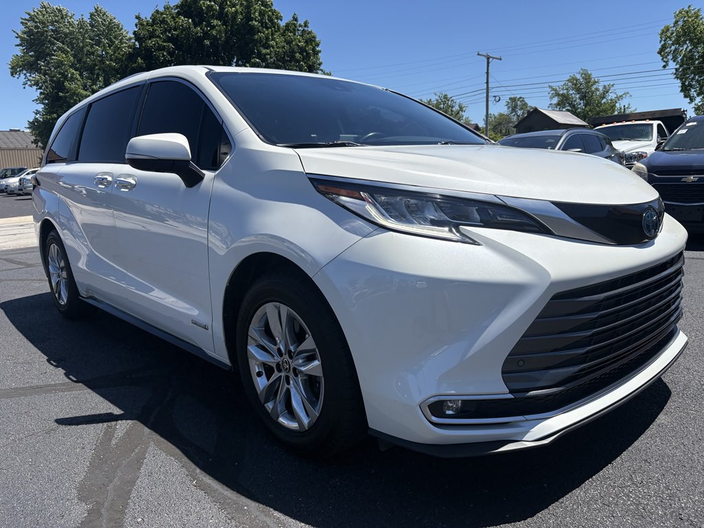 2021 Toyota Sienna Image 7