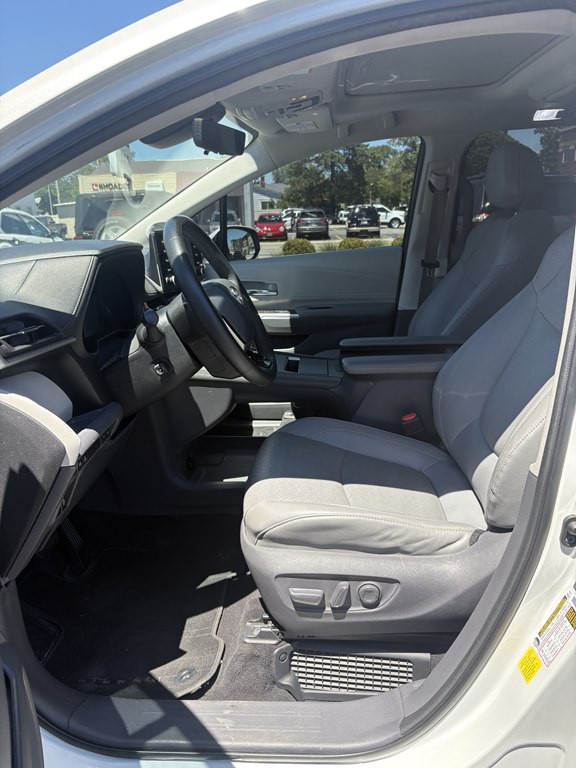 2021 Toyota Sienna Image 13