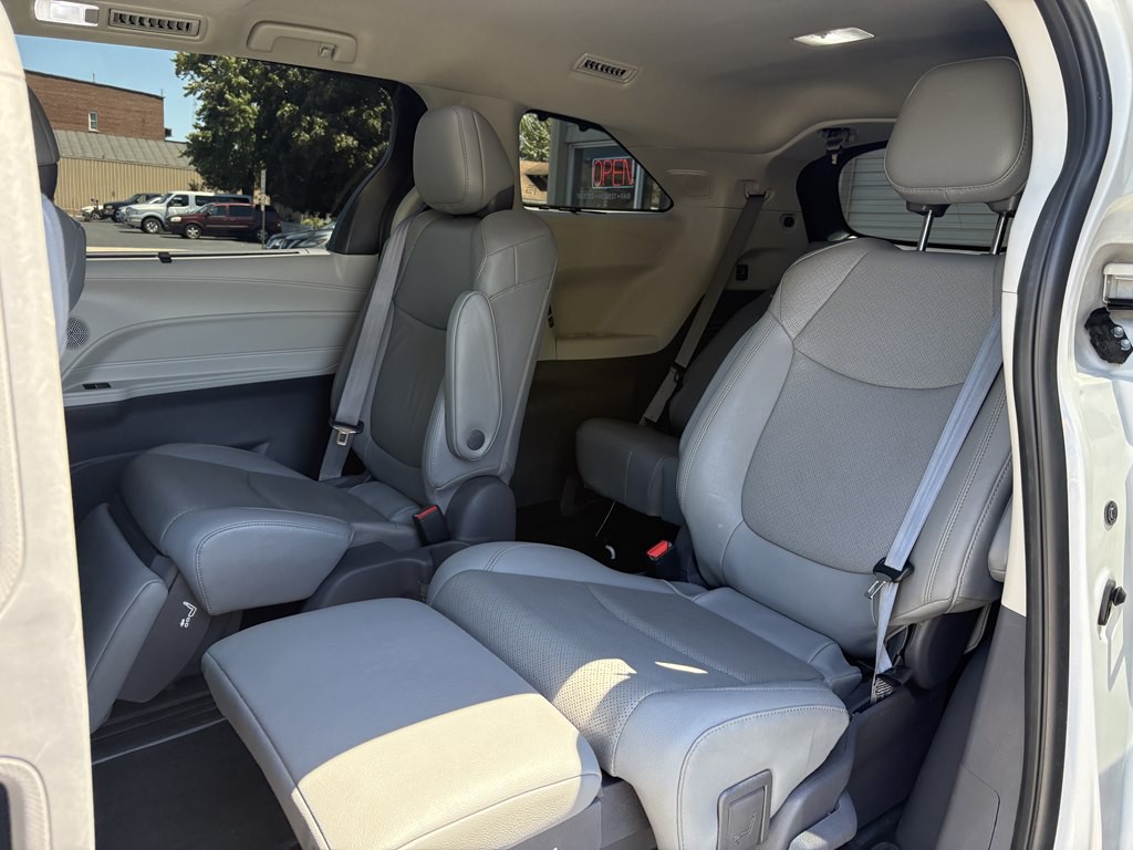 2021 Toyota Sienna Image 31