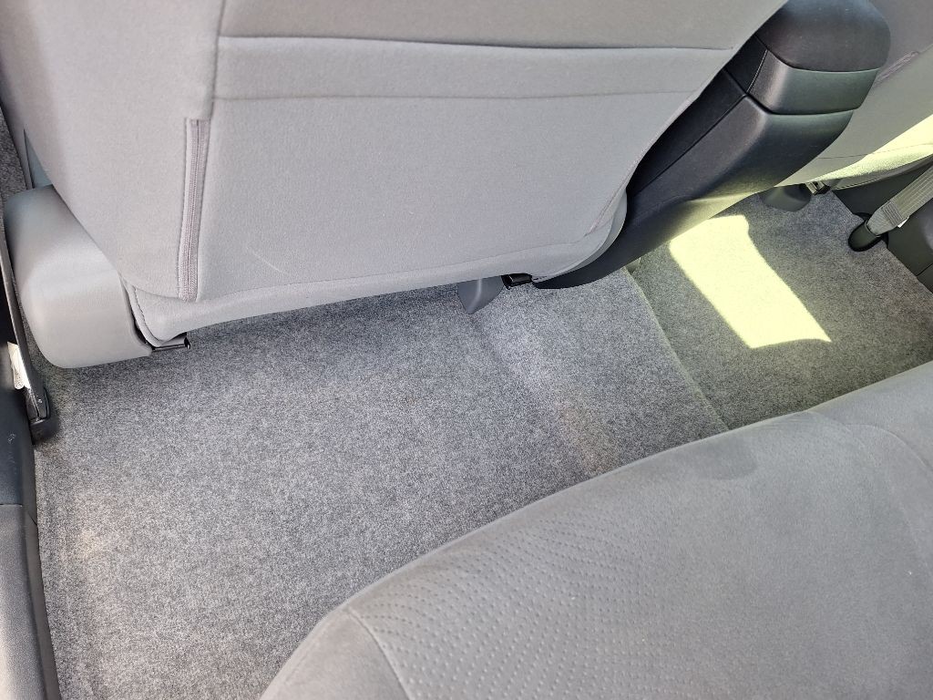 2012 Toyota Prius Image 26