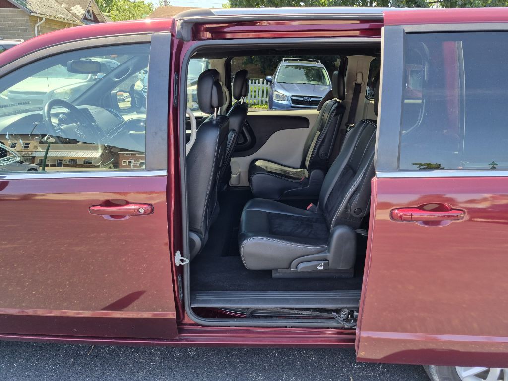 2018 Dodge Grand Caravan Image 28
