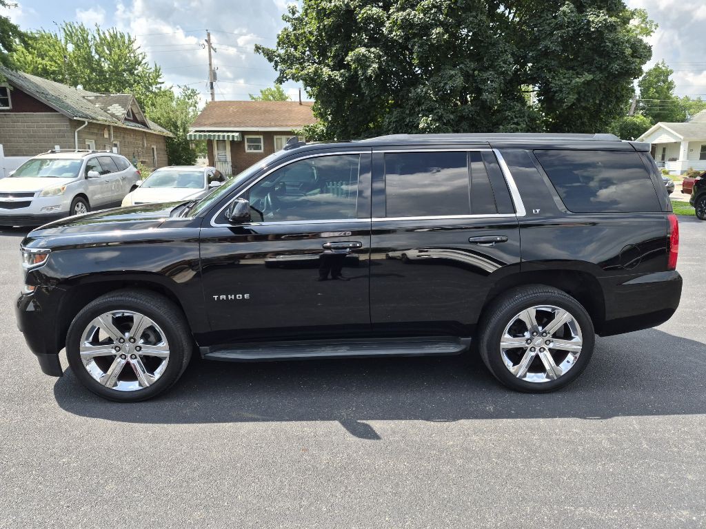2017 Chevrolet Tahoe Image 2