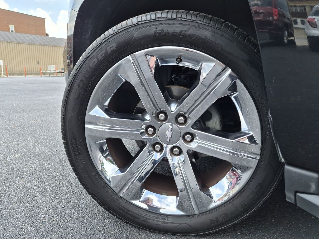 2017 Chevrolet Tahoe Image 12