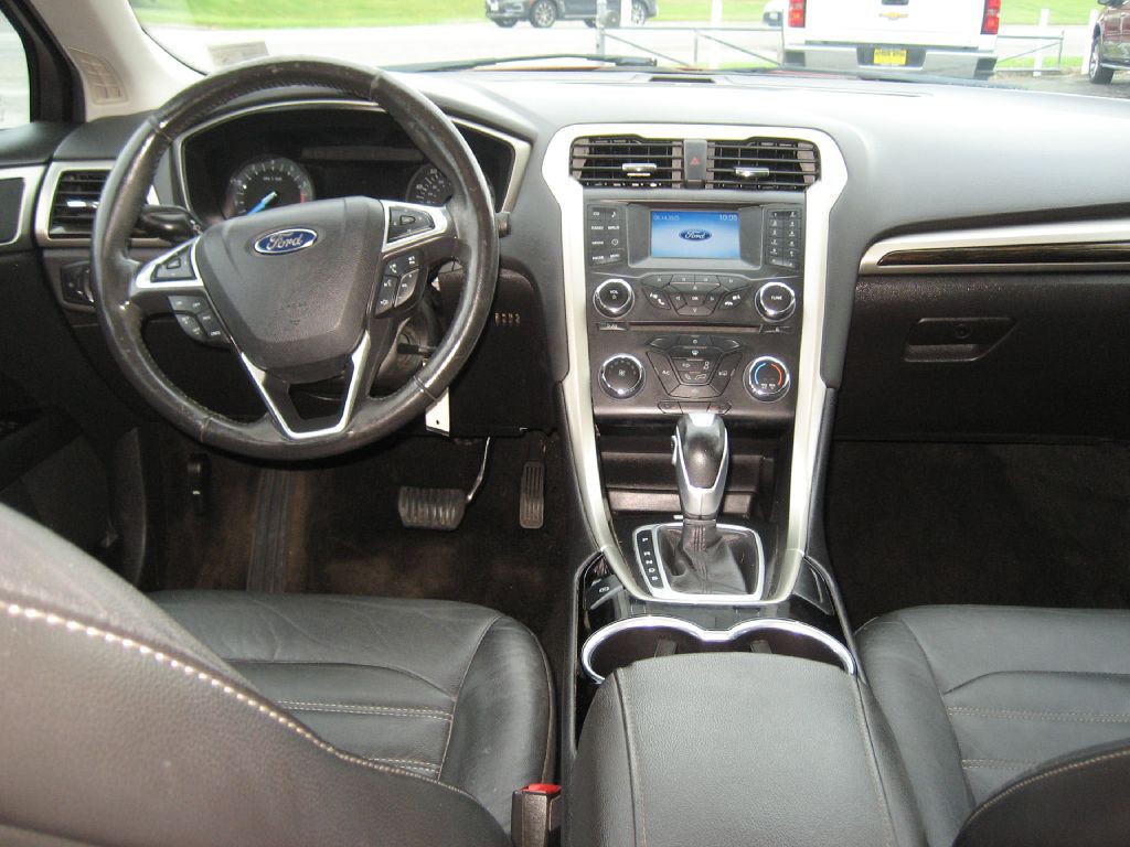 2015 Ford Fusion Image 8
