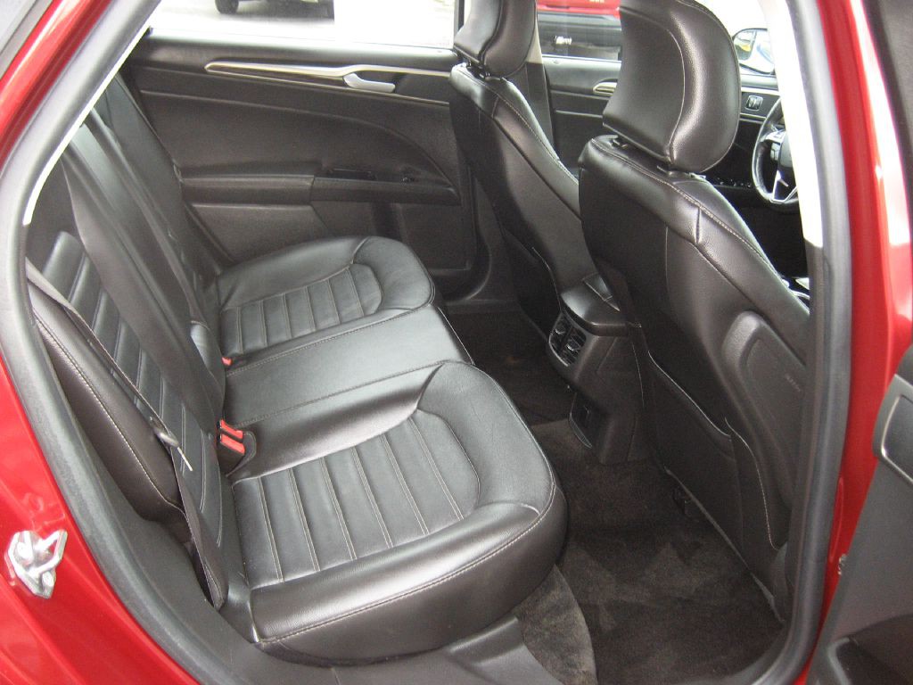2015 Ford Fusion Image 9