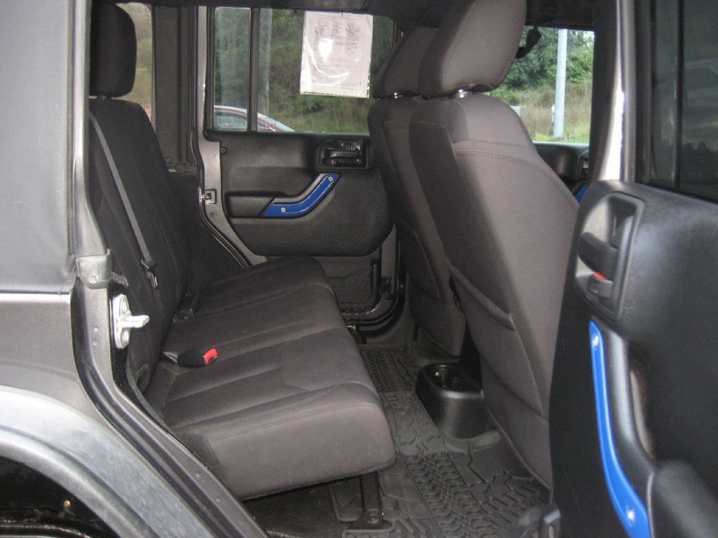 2017 Jeep Wrangler Unlimited Image 9
