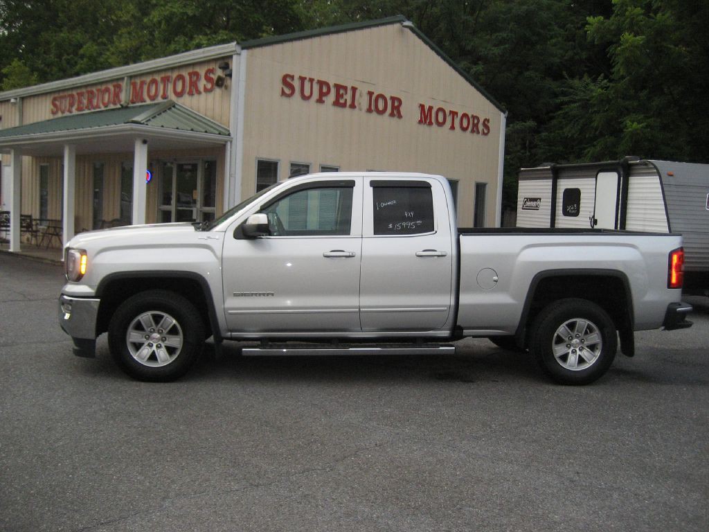 2019 GMC Sierra Image 2