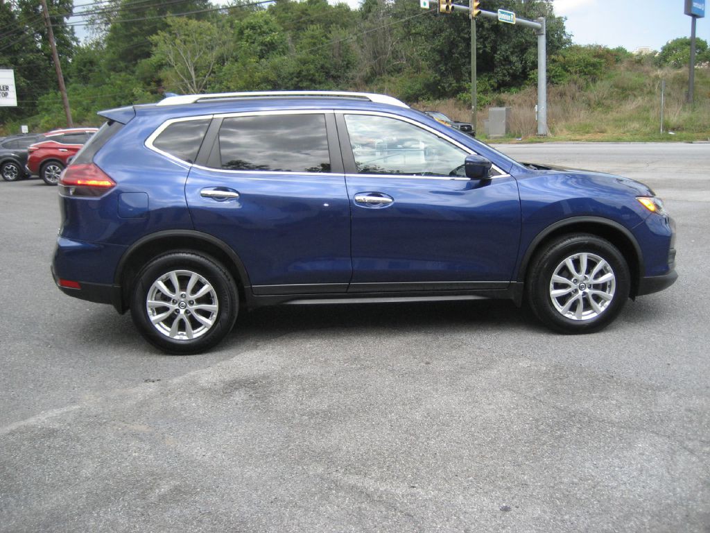 2020 Nissan Rogue Image 4