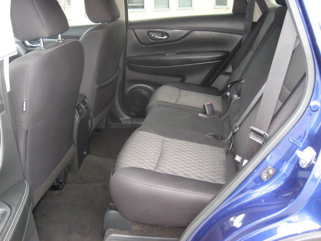 2020 Nissan Rogue Image 7