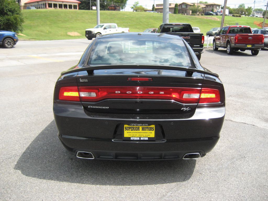 2011 Dodge Charger Image 3