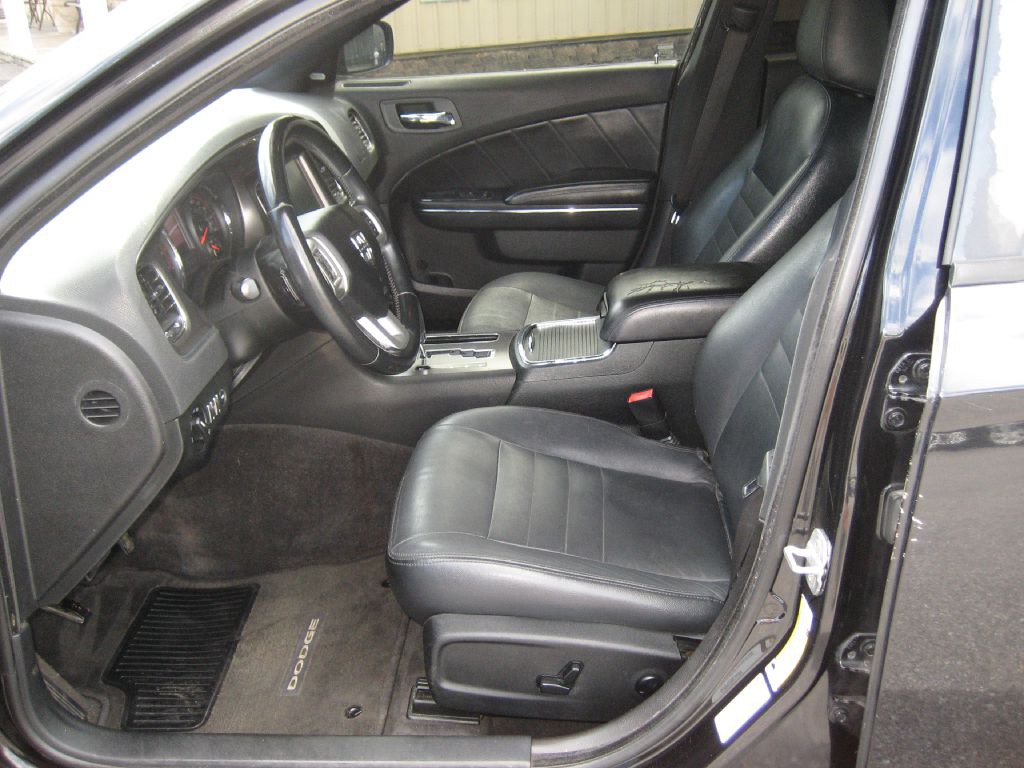 2011 Dodge Charger Image 6