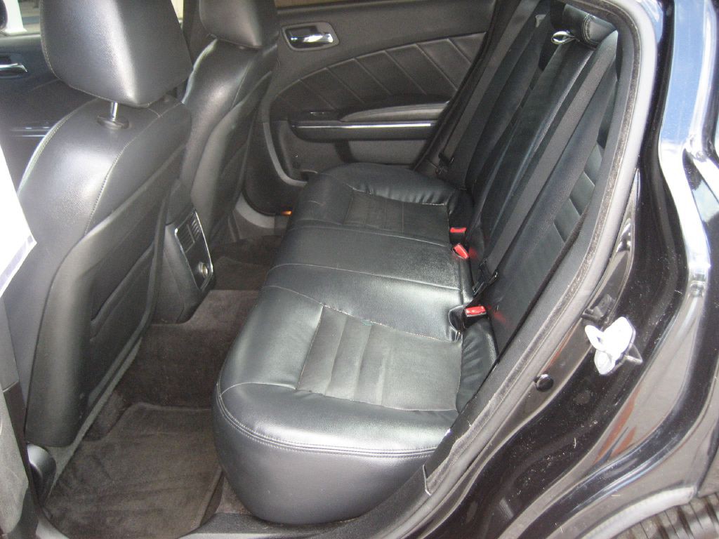 2011 Dodge Charger Image 7
