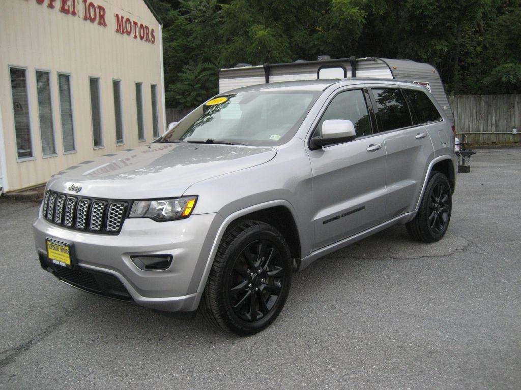 2018 Jeep Grand Cherokee Image 1