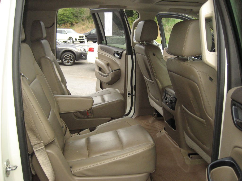 2015 GMC Yukon Image 9