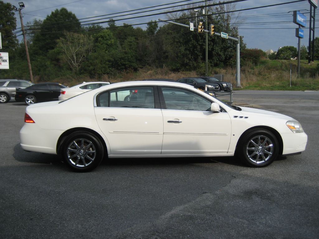 2008 Buick Lucerne Image 4