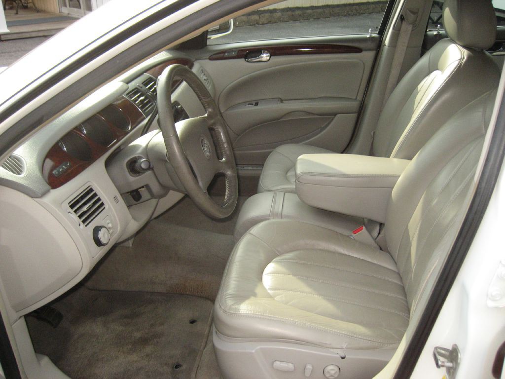 2008 Buick Lucerne Image 6