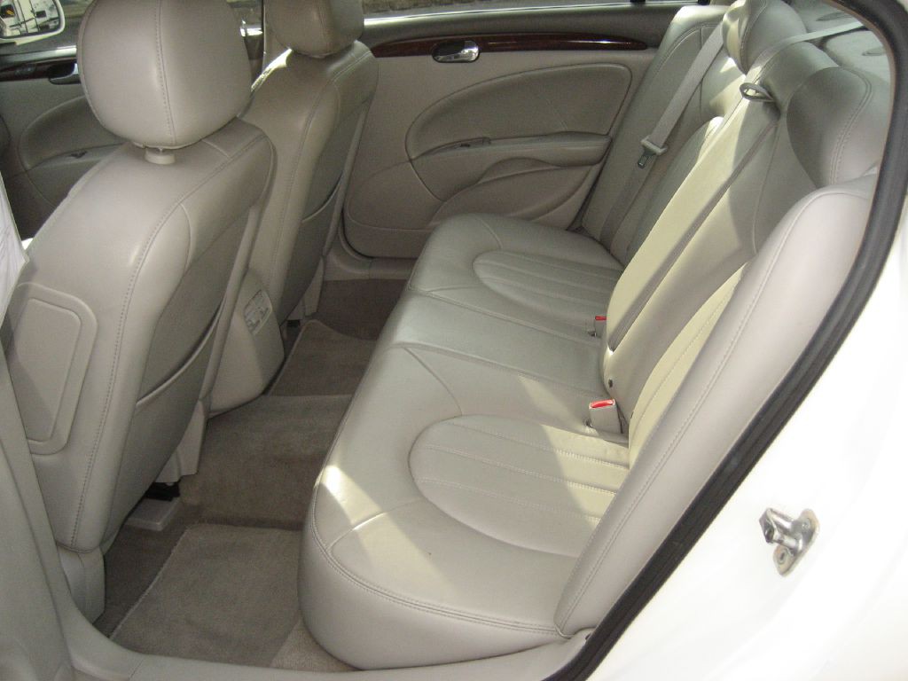 2008 Buick Lucerne Image 7