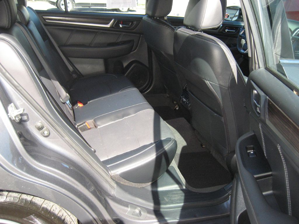 2018 Subaru Legacy Image 7