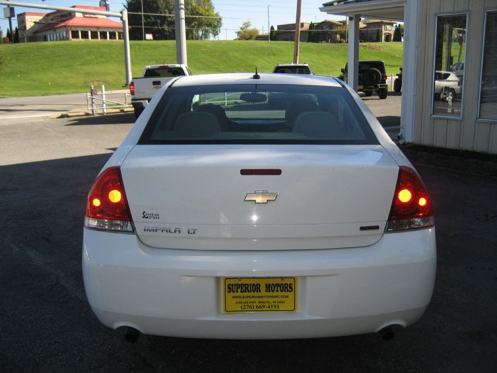 2016 Chevrolet Impala Image 3