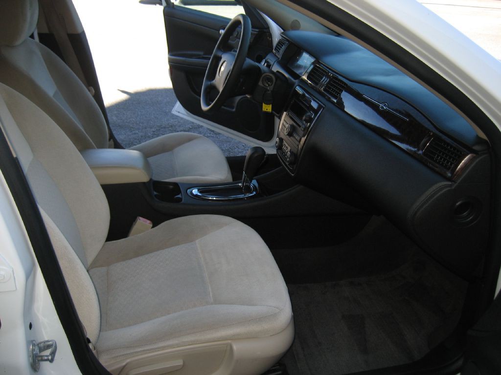 2016 Chevrolet Impala Image 10