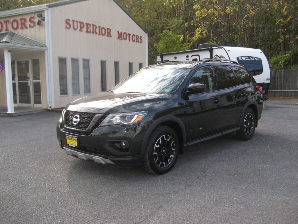 2020 Nissan Pathfinder Image 1