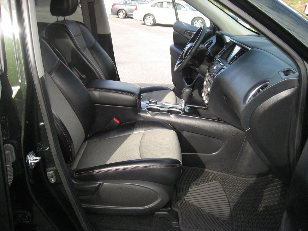 2020 Nissan Pathfinder Image 11