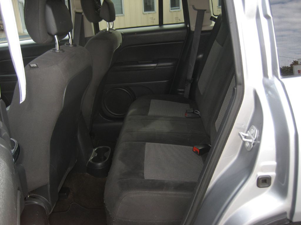 2017 Jeep Compass Image 7