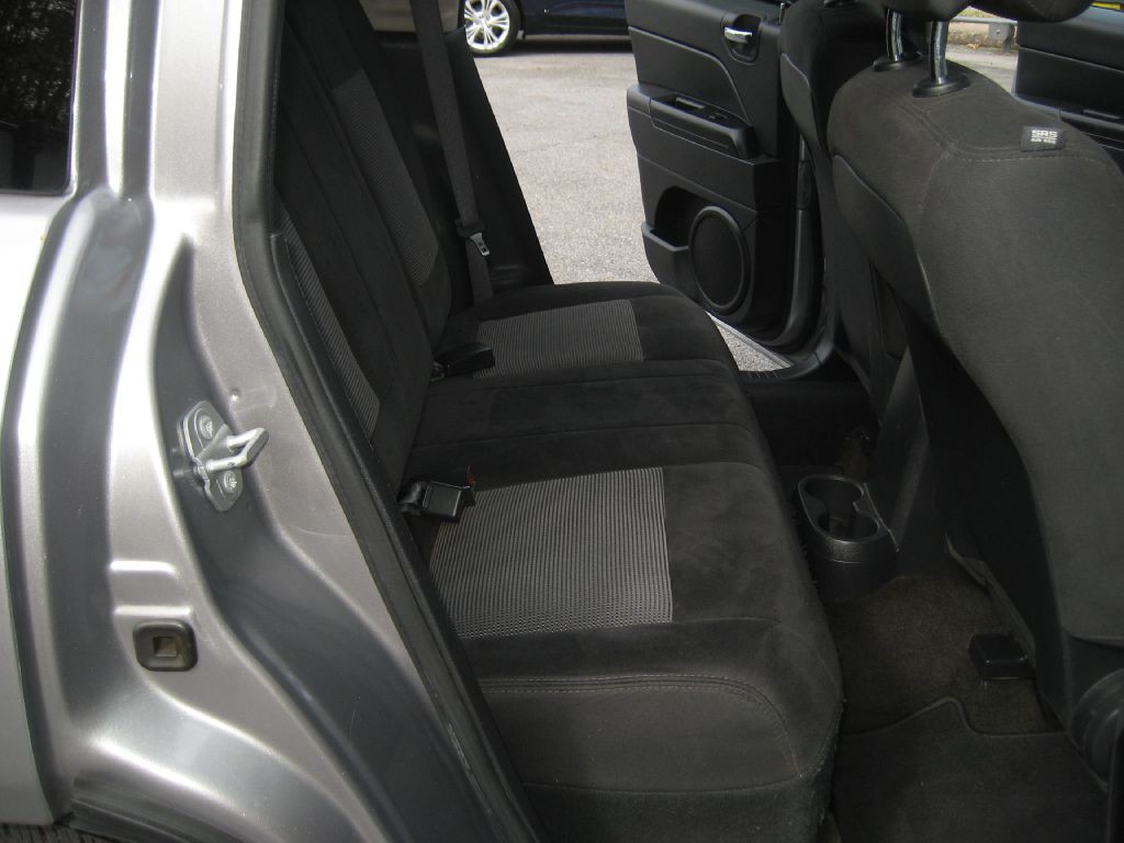 2017 Jeep Compass Image 9