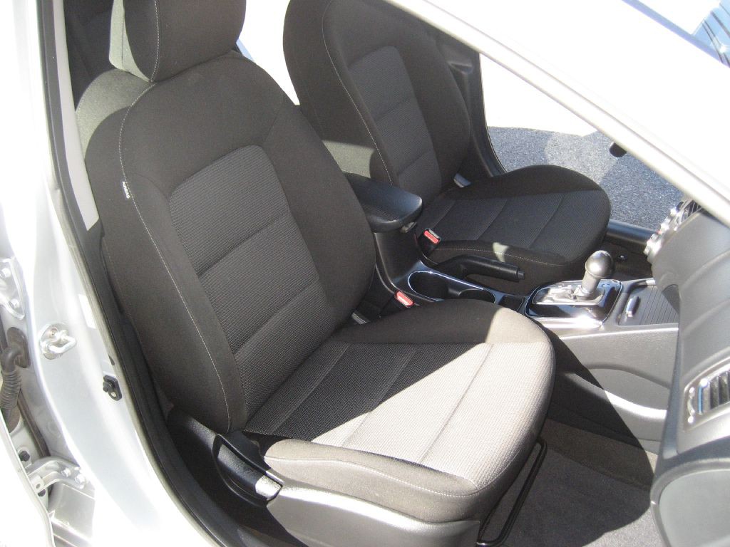 2017 Kia Forte Image 10