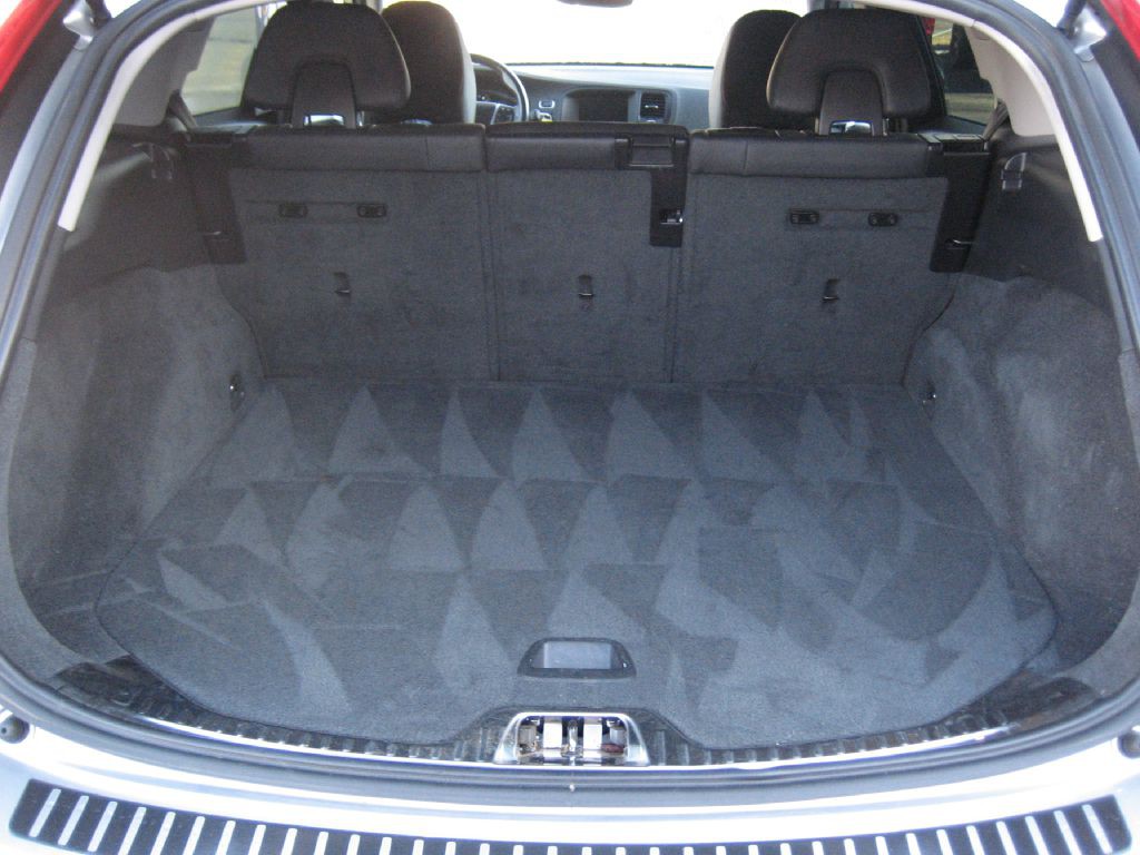 2016 Volvo V60 Image 10