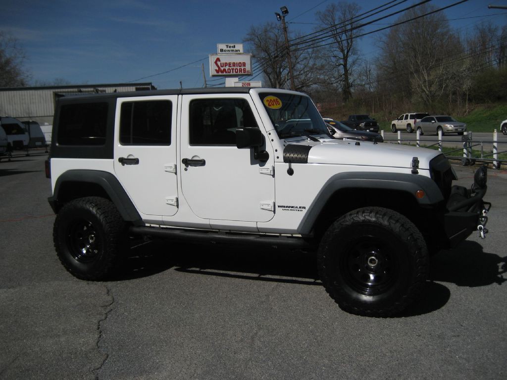 2016 Jeep Wrangler Unlimited Image 4