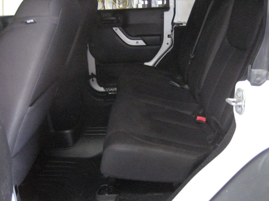 2016 Jeep Wrangler Unlimited Image 8