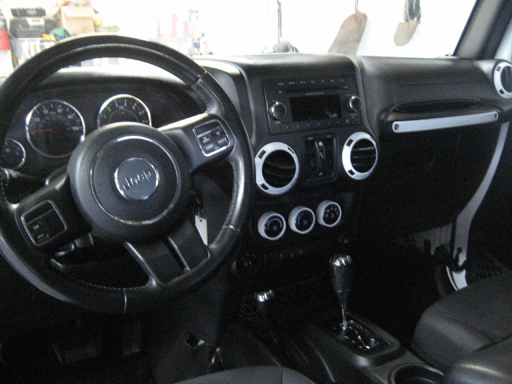 2016 Jeep Wrangler Unlimited Image 9