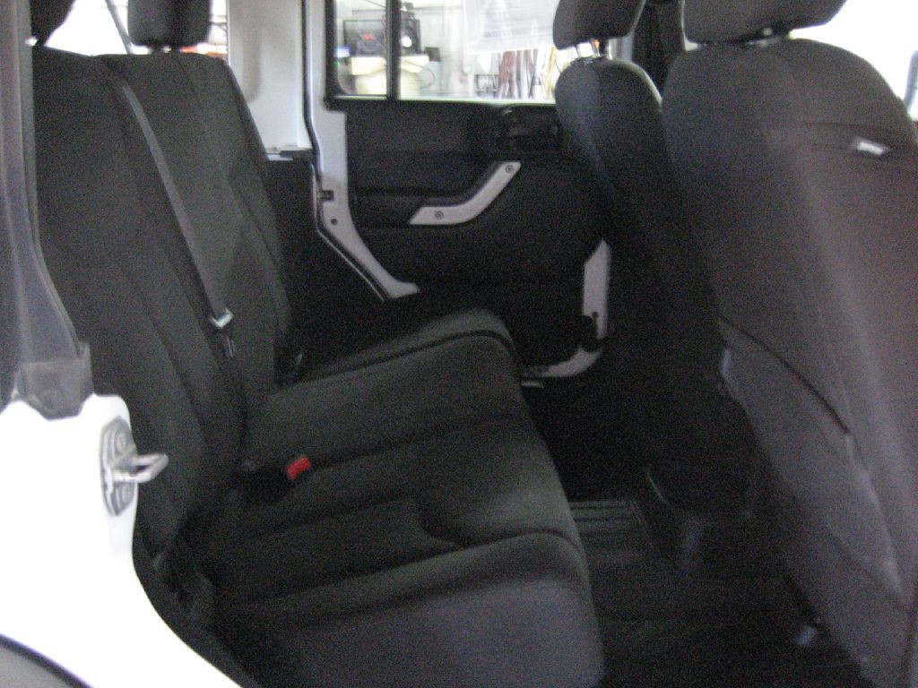 2016 Jeep Wrangler Unlimited Image 10