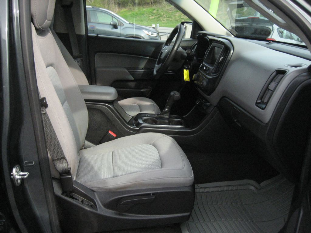 2017 Chevrolet Colorado Image 11