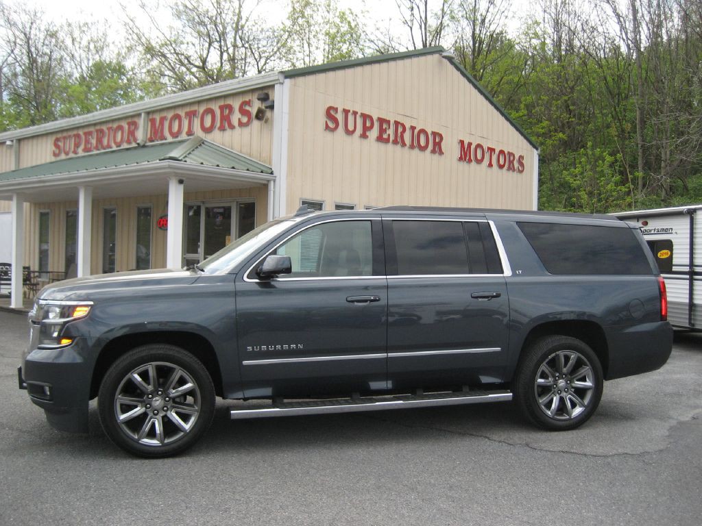 2019 Chevrolet Suburban Image 1