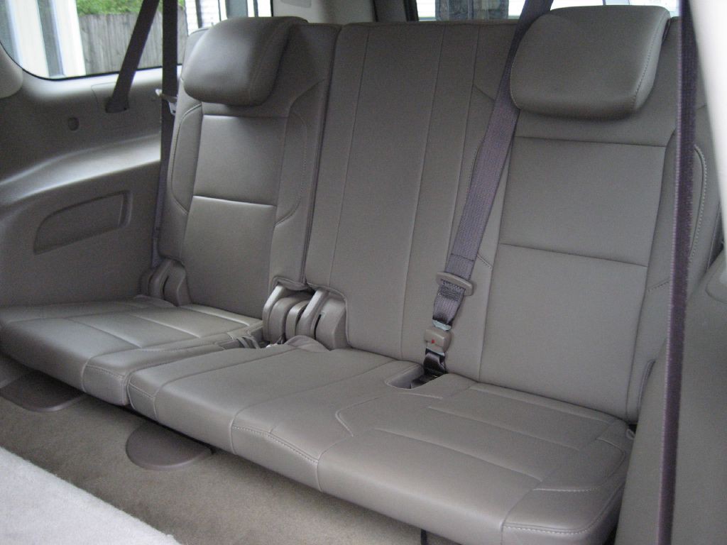 2019 Chevrolet Suburban Image 10