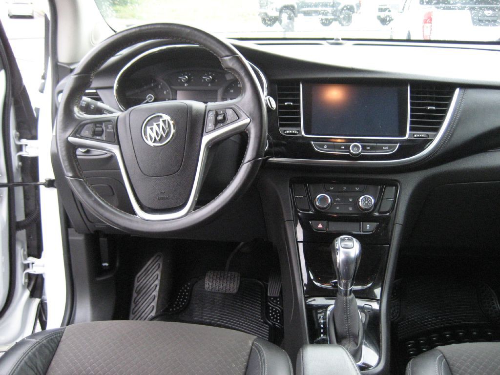 2017 Buick Enclave Image 9