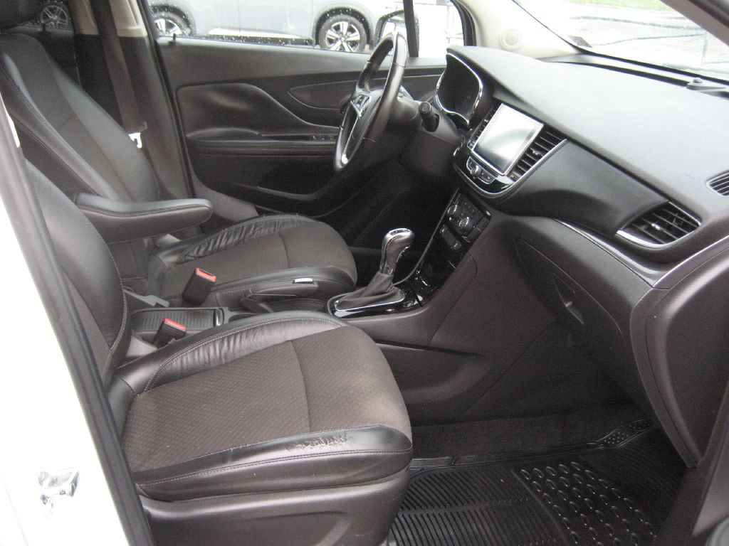 2017 Buick Enclave Image 12