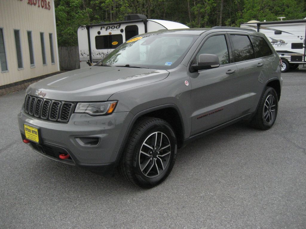 2020 Jeep Grand Cherokee Image 2