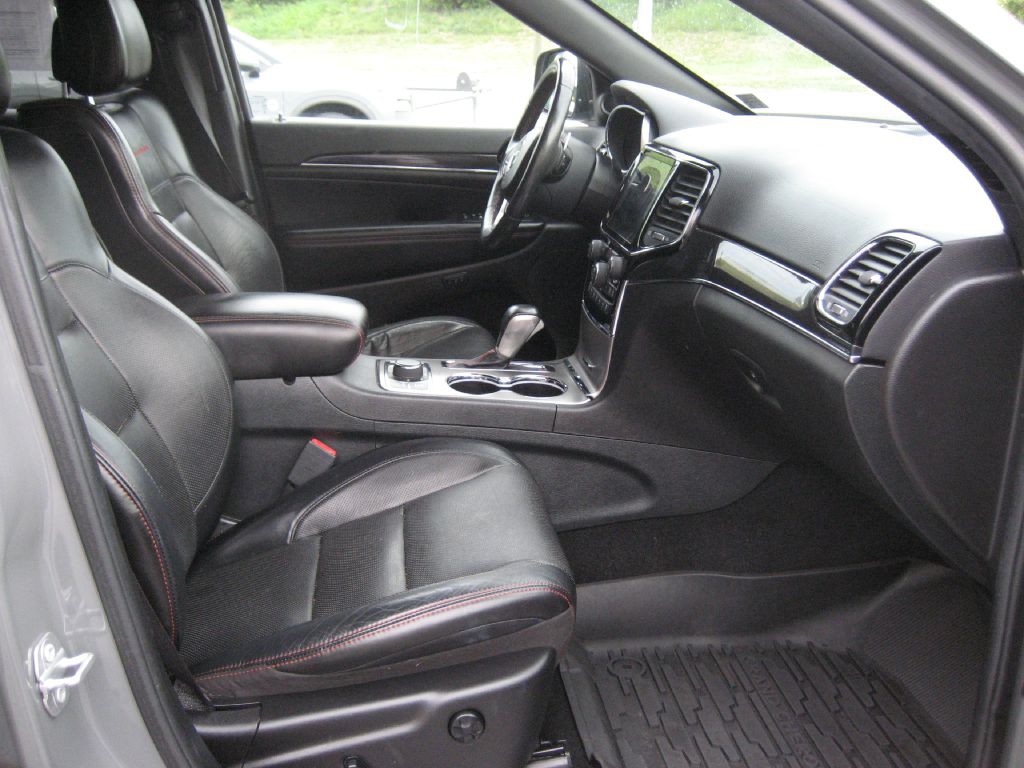 2020 Jeep Grand Cherokee Image 11