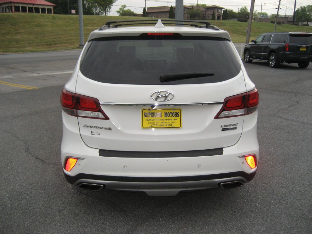 2018 Hyundai Santa Fe Image 6