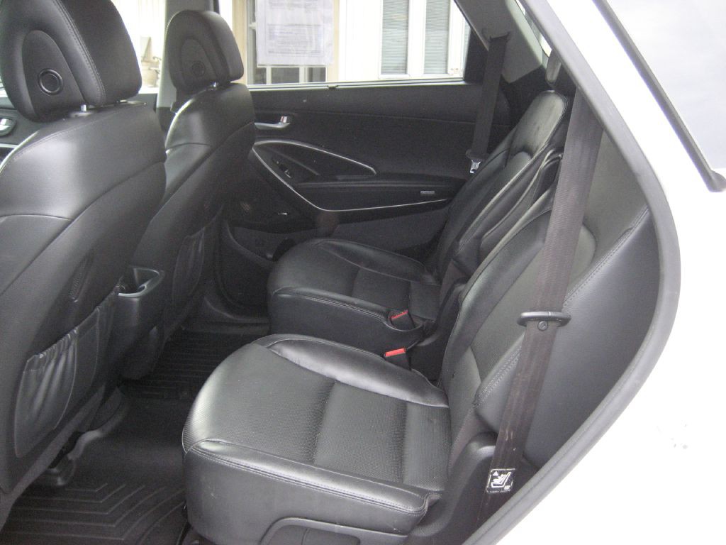 2018 Hyundai Santa Fe Image 8