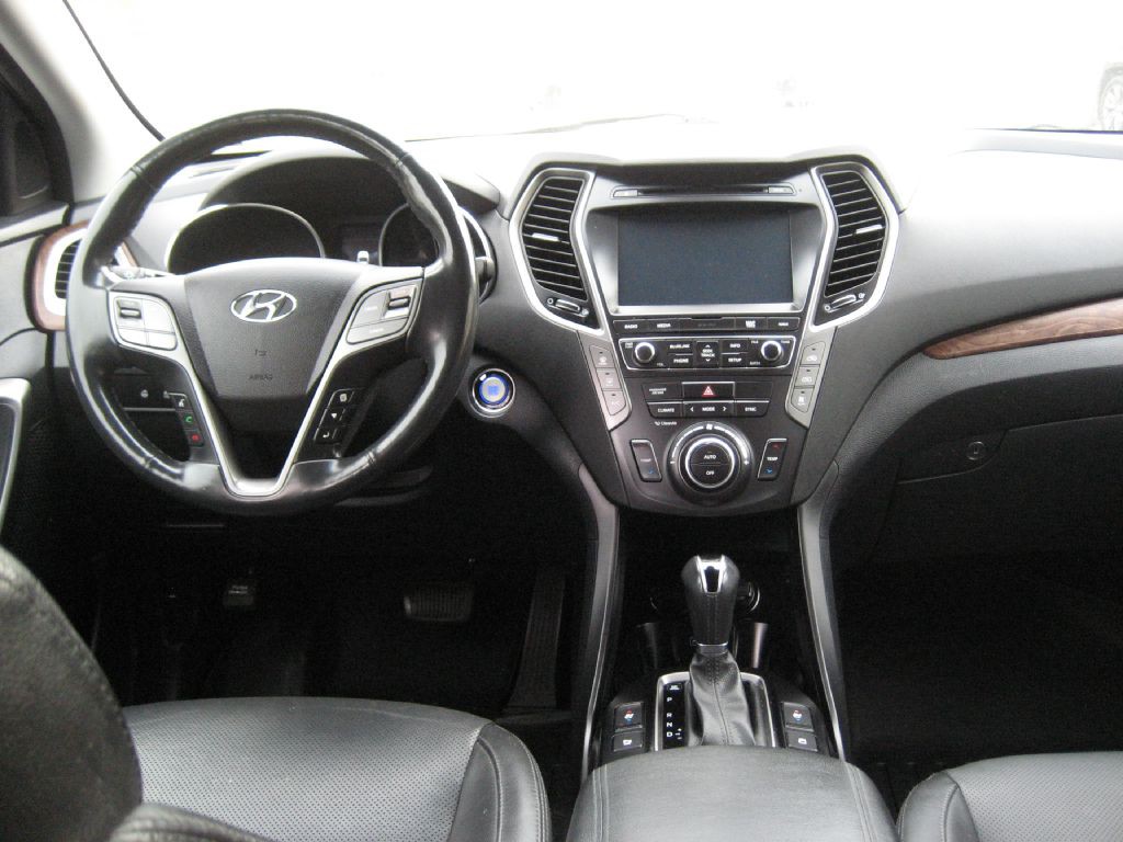 2018 Hyundai Santa Fe Image 9