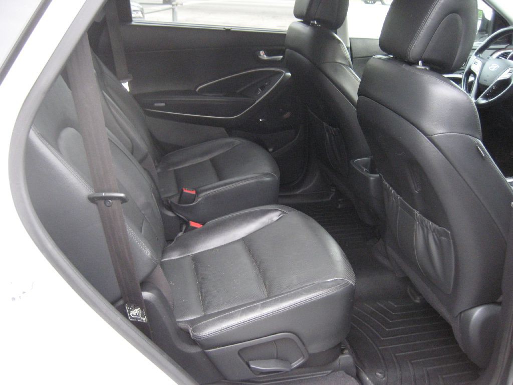 2018 Hyundai Santa Fe Image 10