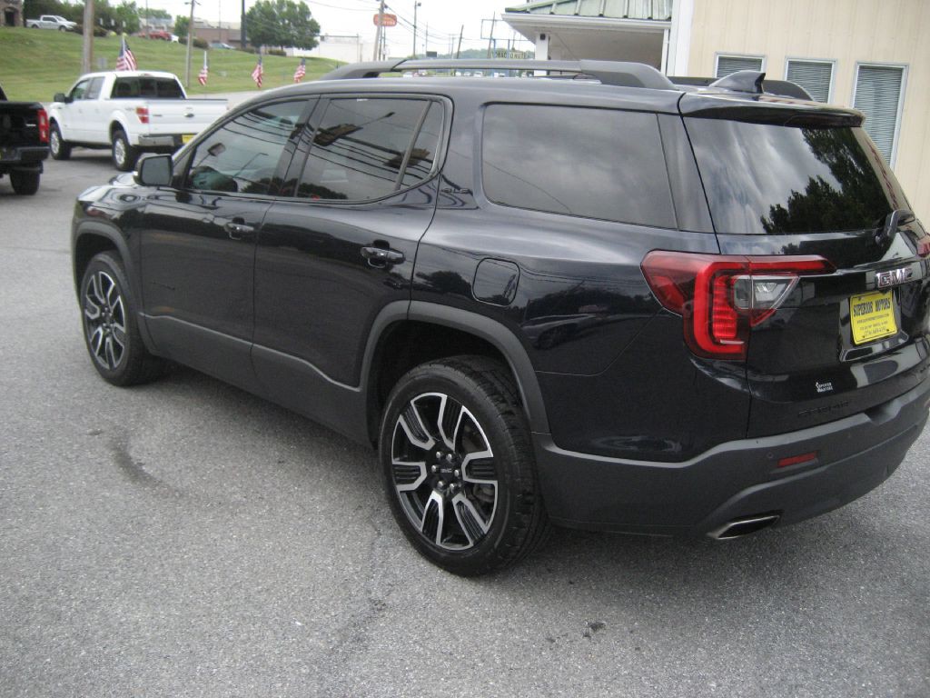 2021 GMC Acadia Image 2