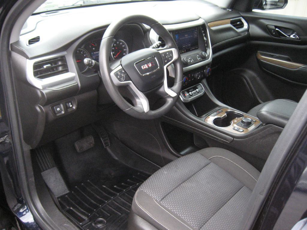 2021 GMC Acadia Image 7